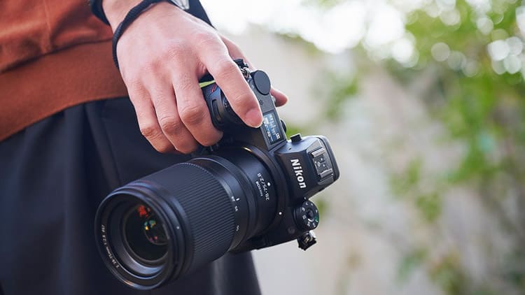 nikon 28-75 hand