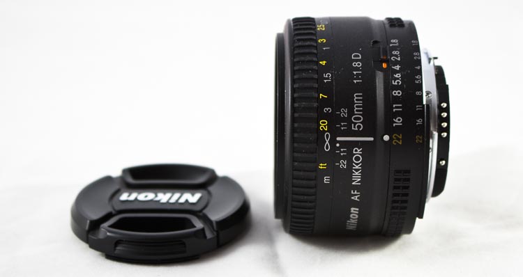 nikon 50mm f/1.8d сбоку