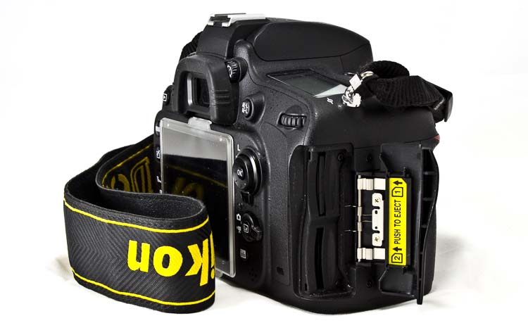 слоты для карт памяти nikon