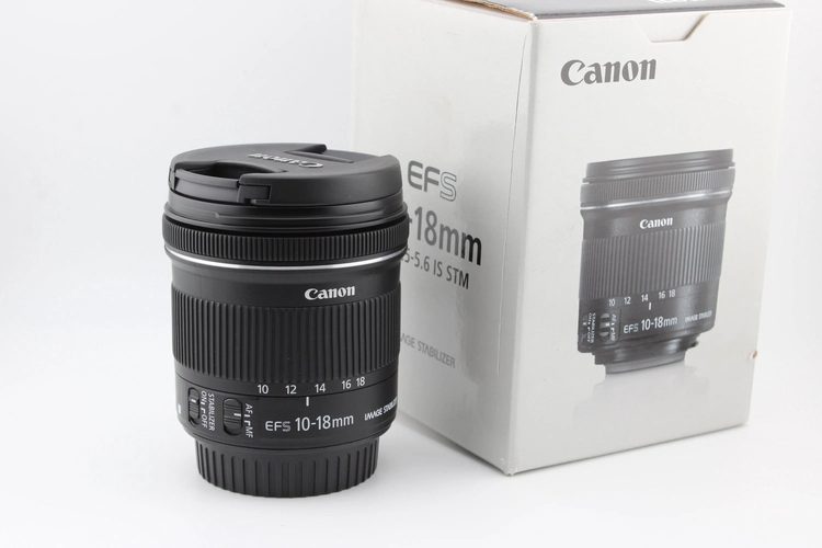 Объектив Canon EF-S 10-18mm f/4.5-5.6 IS STM