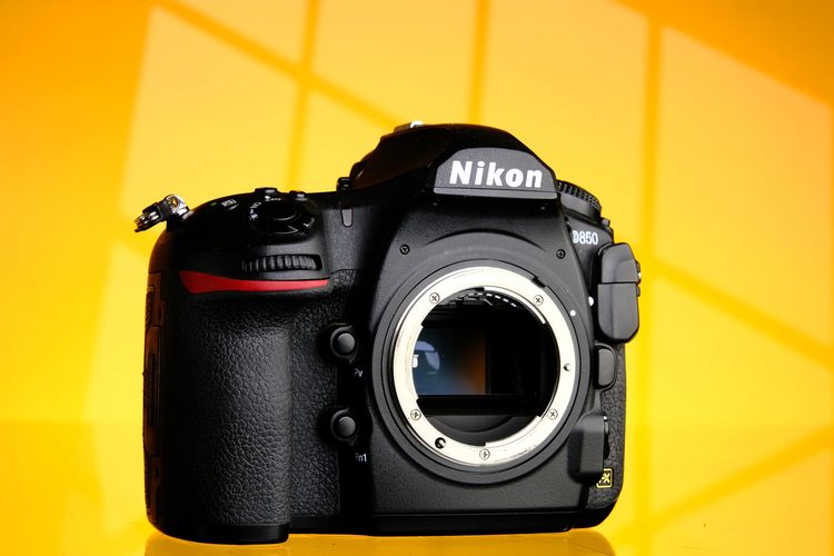 Полнокадровая зеркальная камера Nikon D850