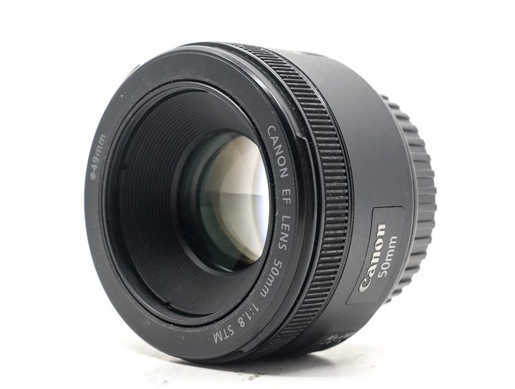 Объектив Canon EF 50mm f/1.8 STM