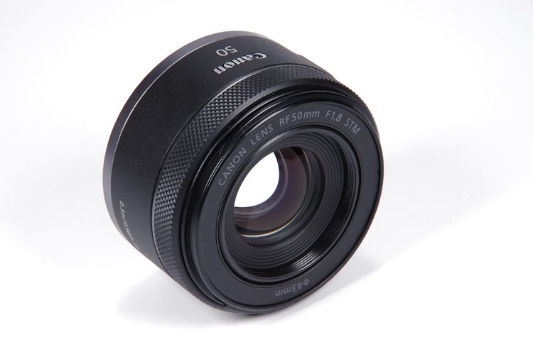 Объектив Canon RF 50mm F1.8 STM