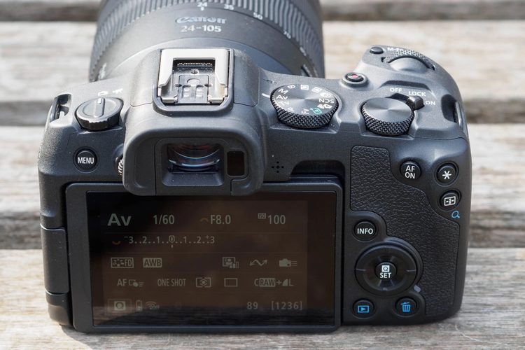 Задняя панель и органы управления Canon EOS R8
