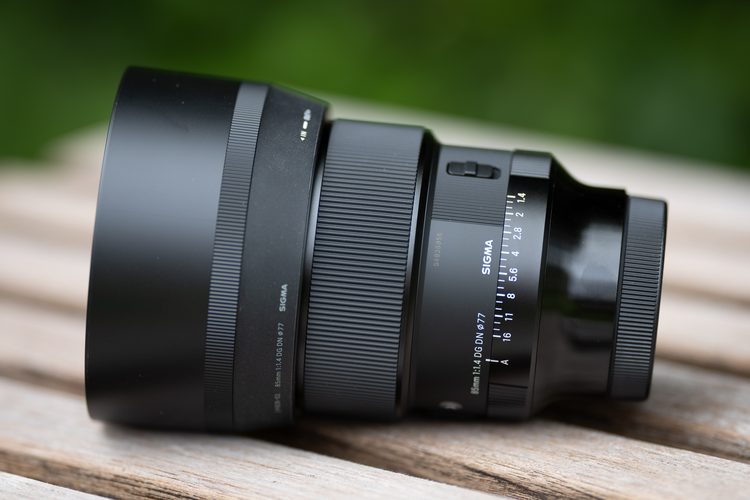 Sigma 85mm F1.4 DG DN Art с блендой
