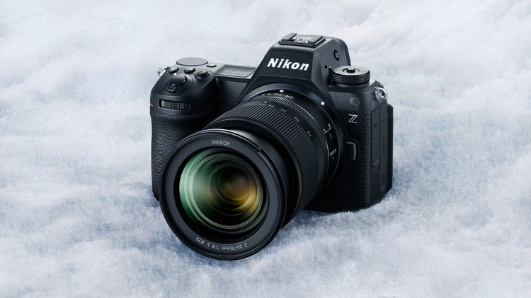 Камера Nikon Z6 III с объективом
