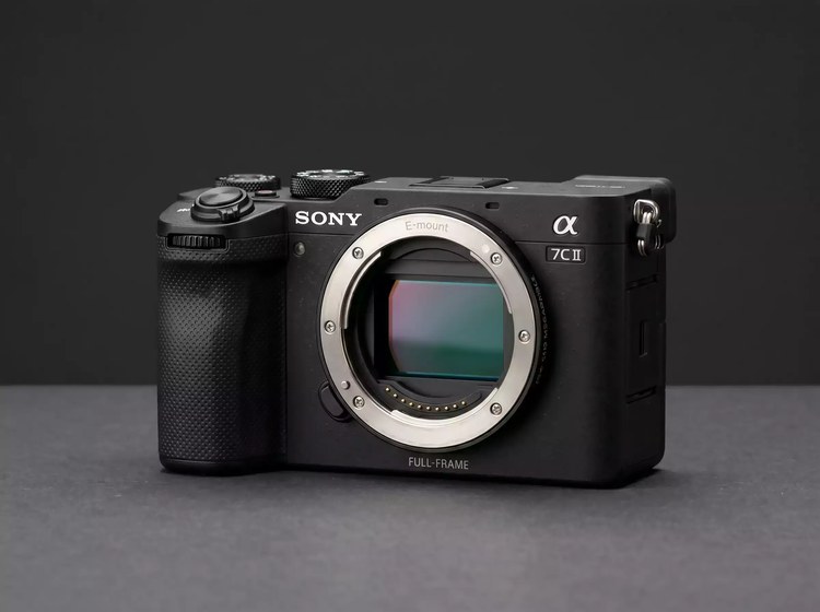 Камера Sony A7C II без объектива
