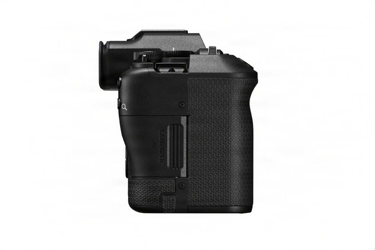 Правая сторона Canon EOS R8 Mark II с отсеком карты
