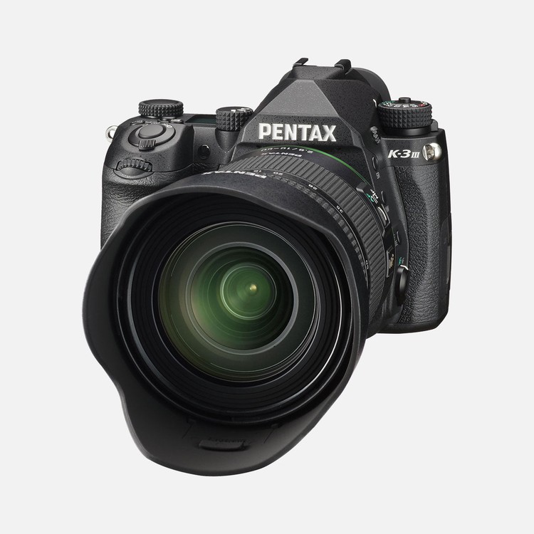 Зеркальная камера Pentax K-3 Mark III с объективом