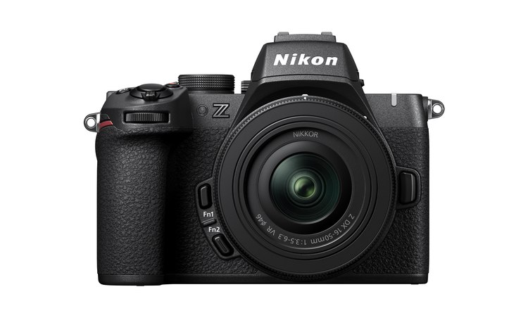 Nikon Z50II с объективом NIKKOR Z DX 16-50 мм