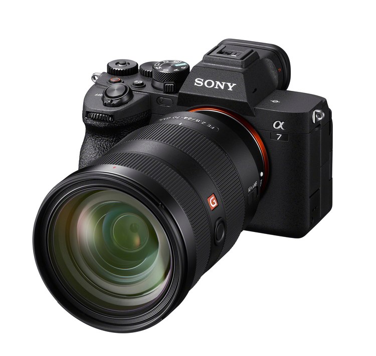 Sony A7 IV с объективом FE 24–70 мм